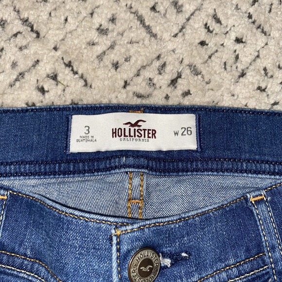 Women’s Hollister Blue Jean Denim Shorts Sz 3 W26 Distressed - Picture 2 of 5